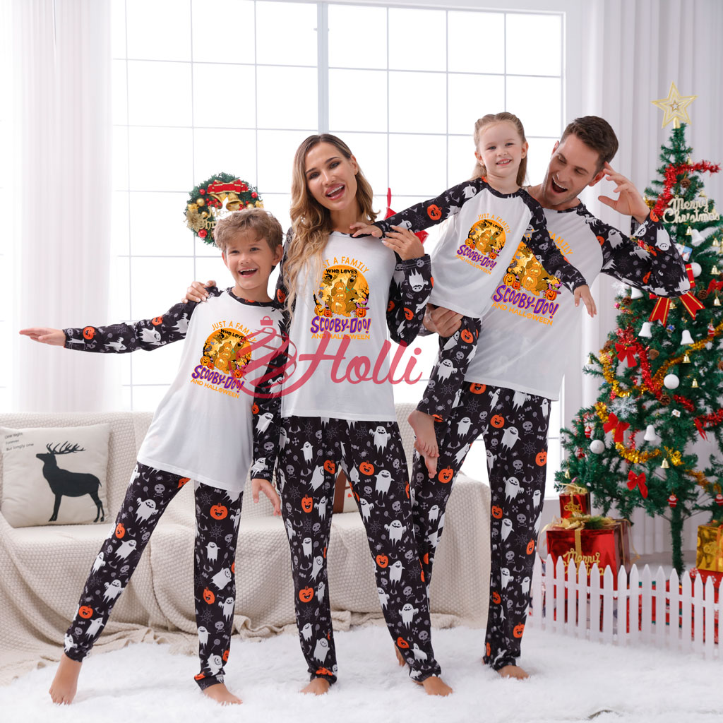 Cute Halloween Pajamas Just A Family Who Loves Scooby-Doo and Halloween